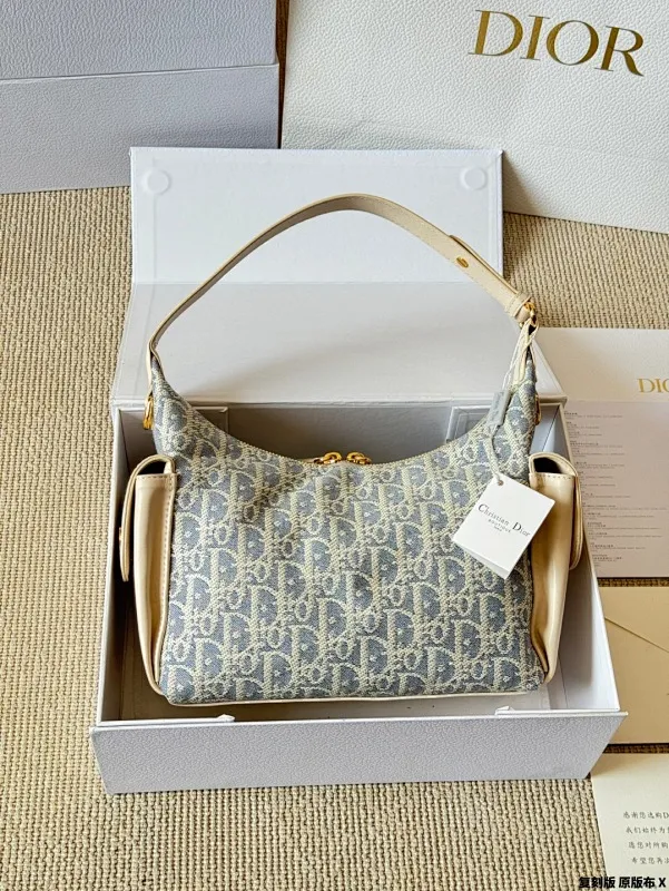 All categories Official website "Brand Women's Bags" Women's Bags 💙 DIOR 2025 new DIOR armpit bag