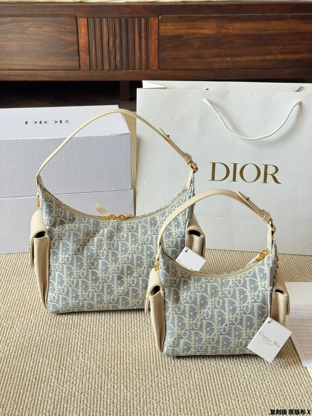 All categories Official website "Brand Women's Bags" Women's Bags 💙 DIOR 2025 new DIOR armpit bag