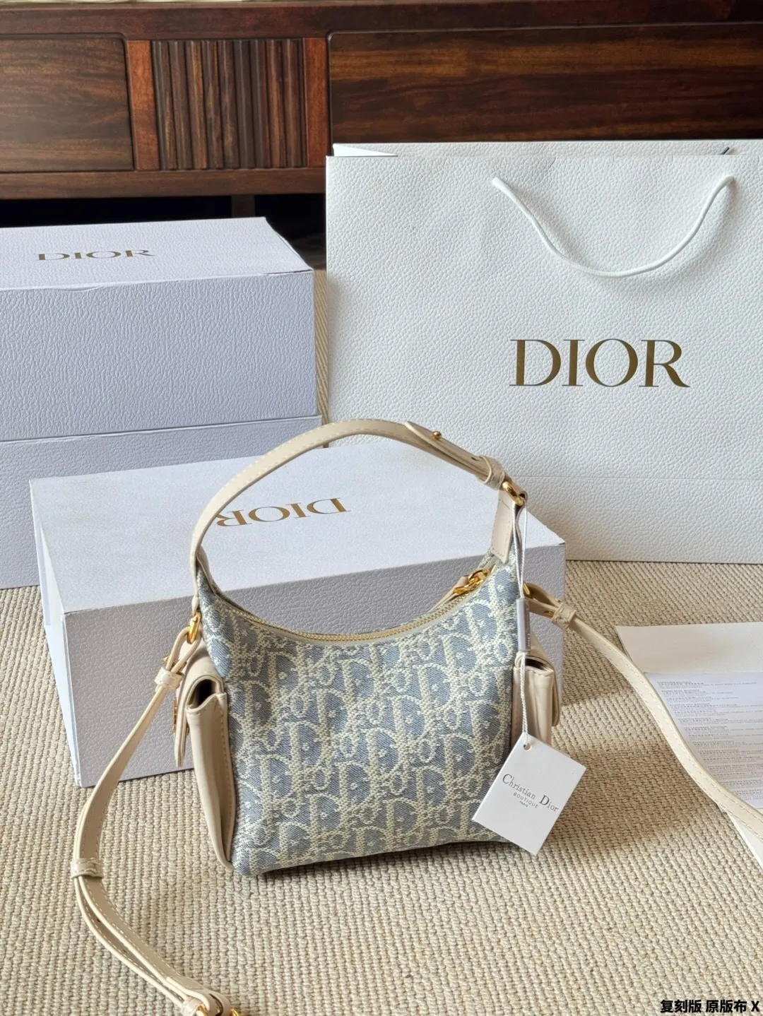 All categories Official website "Brand Women's Bags" Women's Bags 💙 DIOR 2025 new DIOR armpit bag