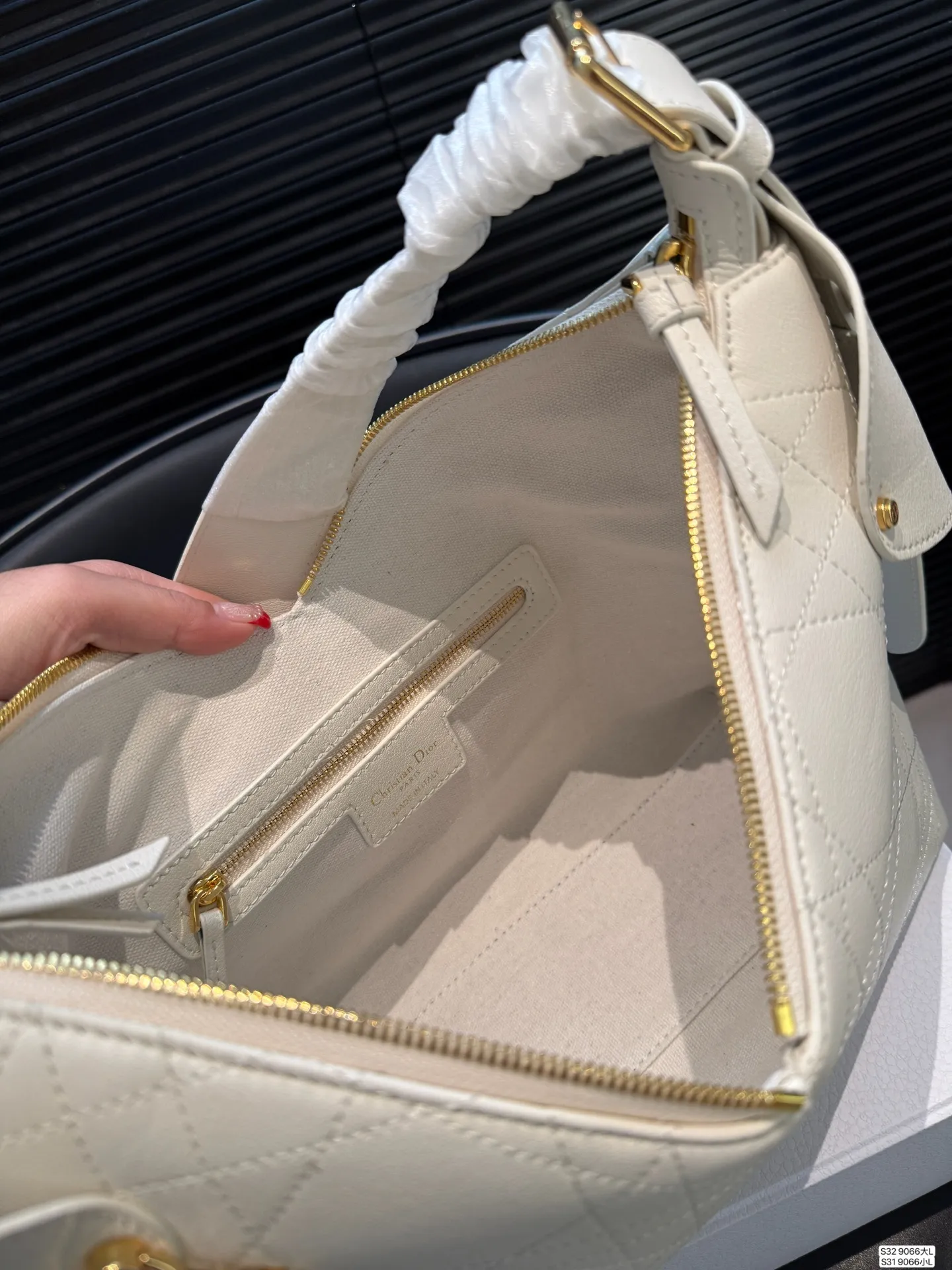 All categories Official website "Brand Women's Bags" Women's Bags 💙 DIOR 2025 new DIOR armpit bag