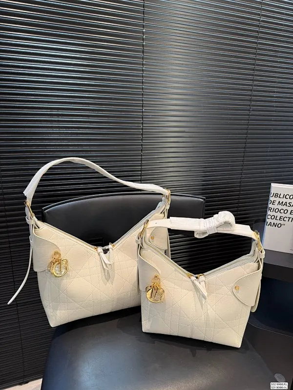 All categories Official website "Brand Women's Bags" Women's Bags 💙 DIOR 2025 new DIOR armpit bag