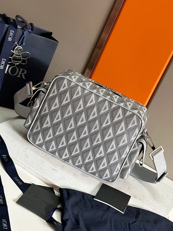 All Categories Official Website "Brand Women's Bags" Women's Bags 💙 DIOR 2025 New DIOR Crossbody Bag