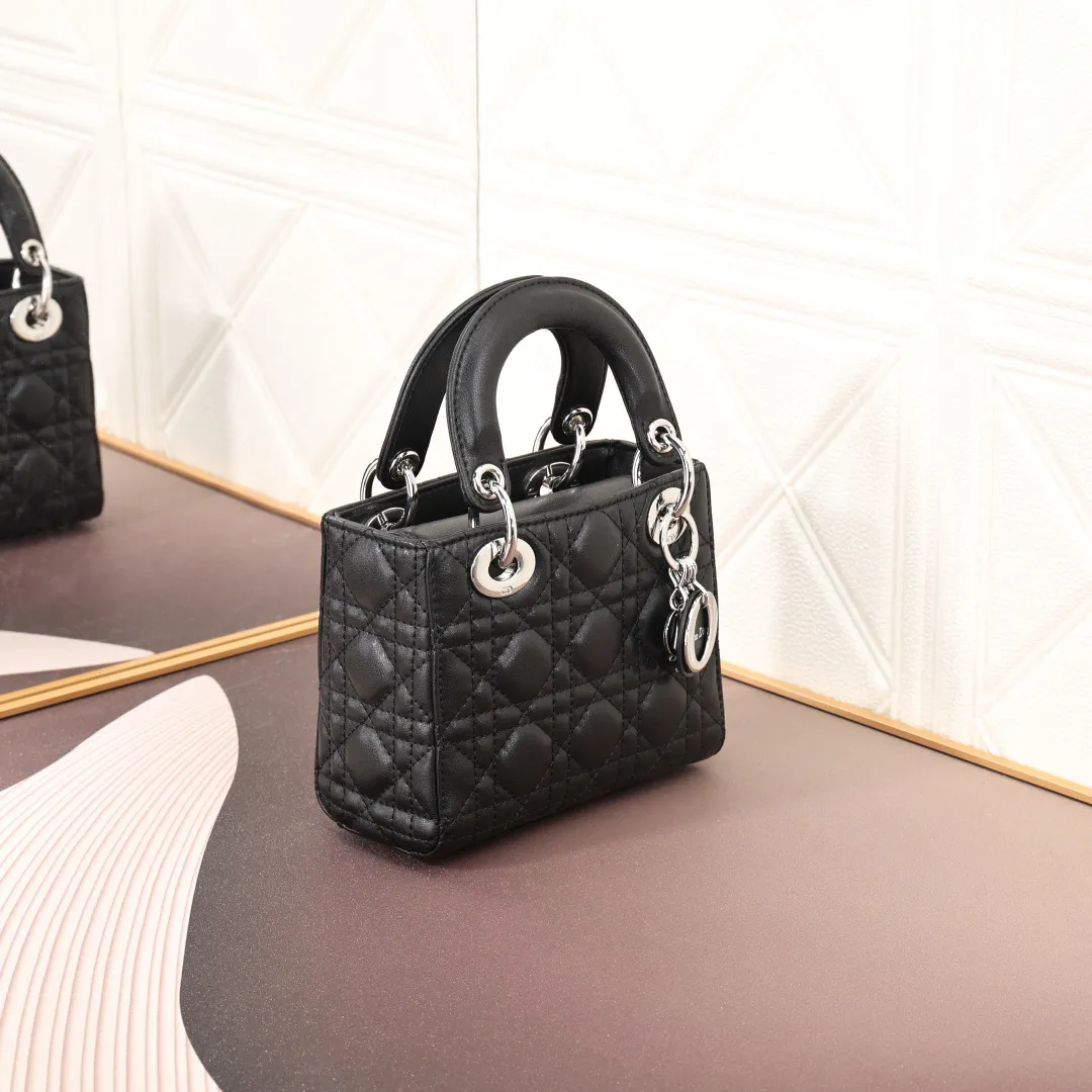 All Categories Official Website "Brand Women's Bags" Women's Bags 💙 DIOR 2026 New DIOR Handbags