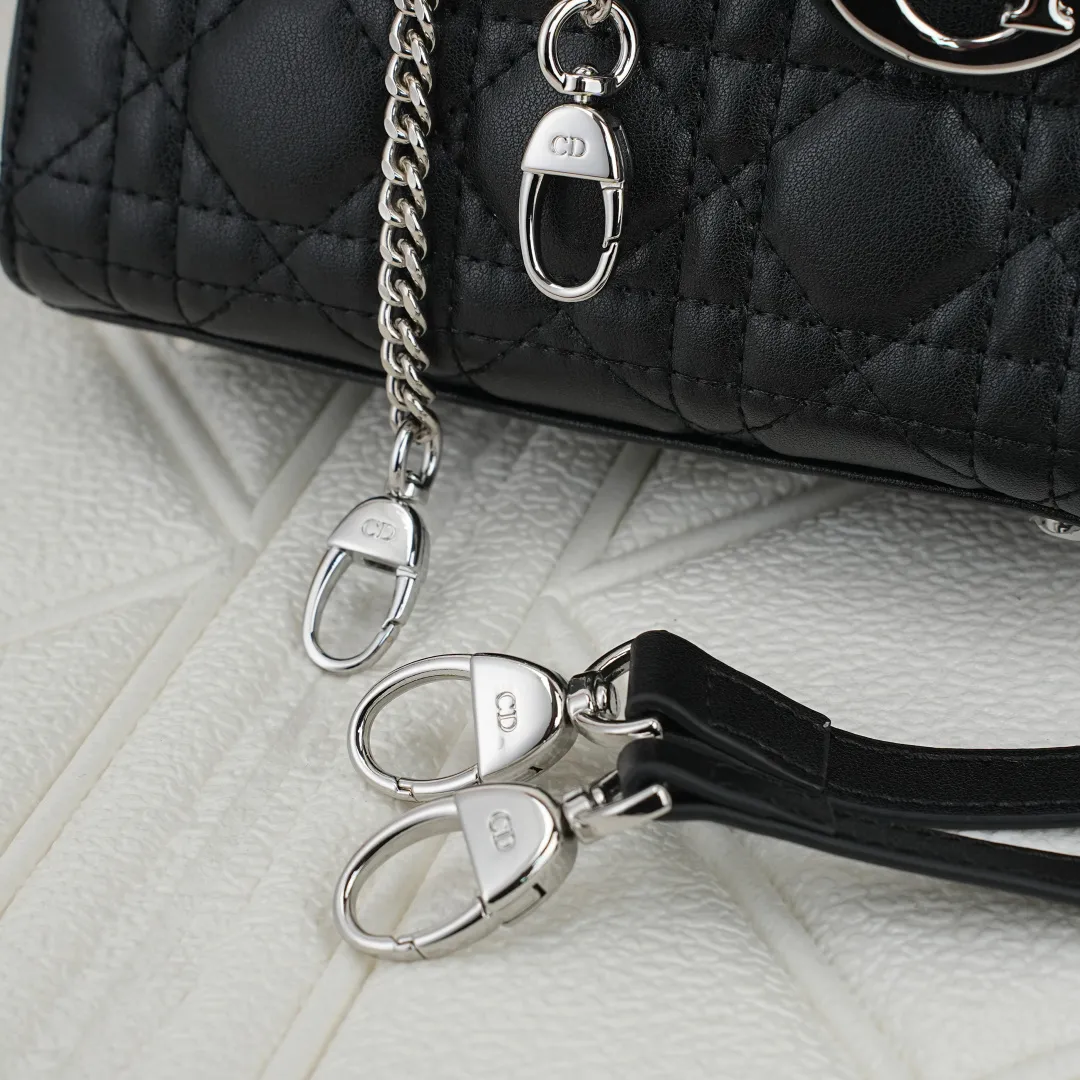 All Categories Official Website "Brand Women's Bags" Women's Bags 💙 DIOR 2026 New DIOR Handbags