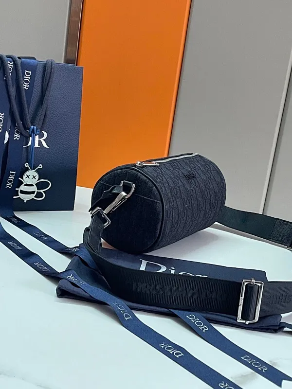 All Categories Official Website "Brand Women's Bags" Women's Bags 💙 DIOR 2025 New DIOR Crossbody Bag