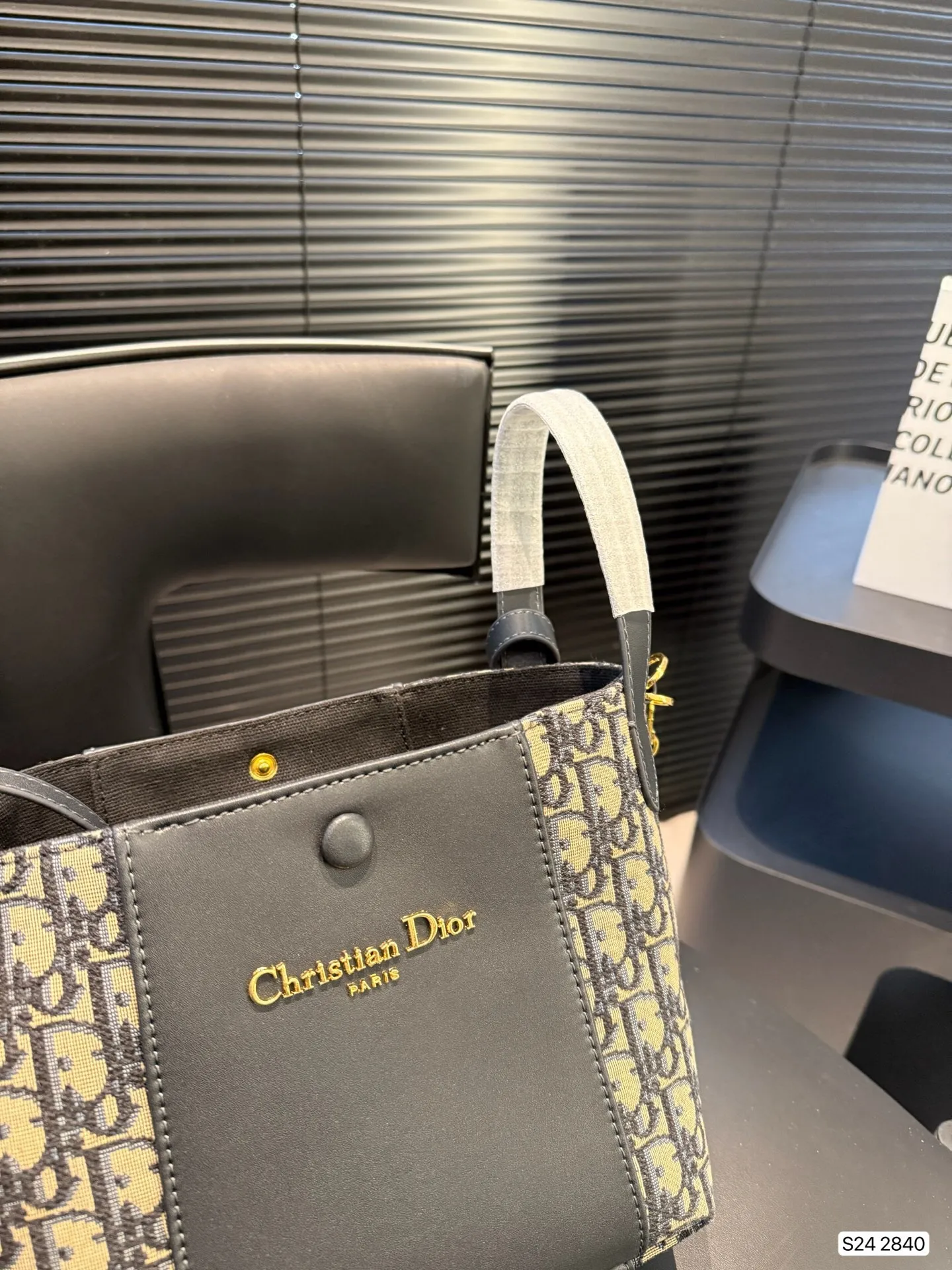 All Categories Official Website "Brand Women's Bags" Women's Bags 💙 DIOR 2025 New DIOR Crossbody Bag