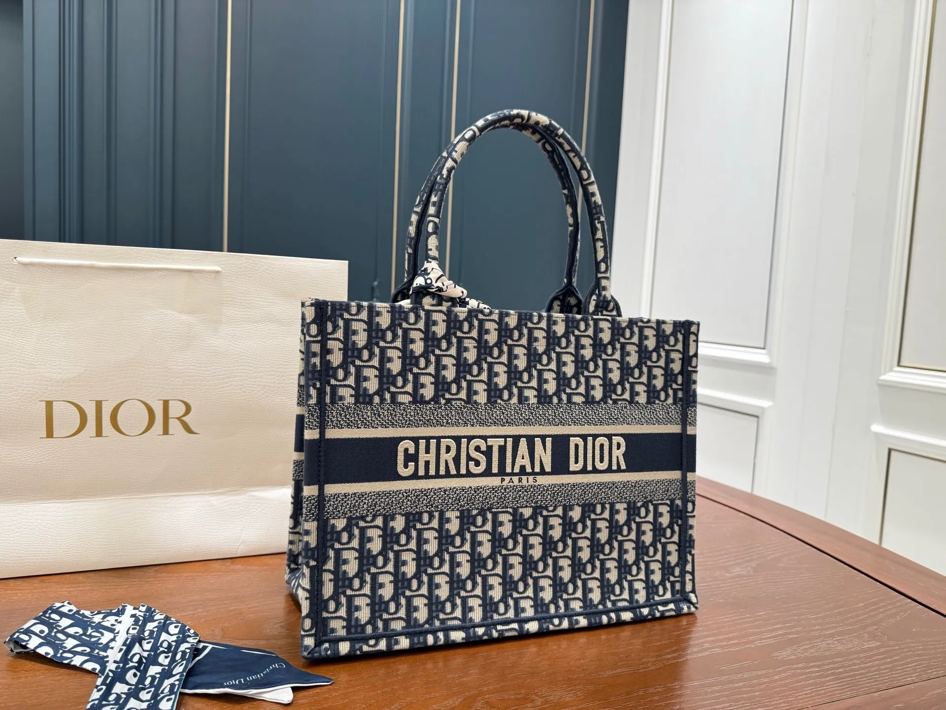 All Categories Official Website "Brand Women's Bags" Women's Bags 💙 DIOR 2025 New DIOR Handbags