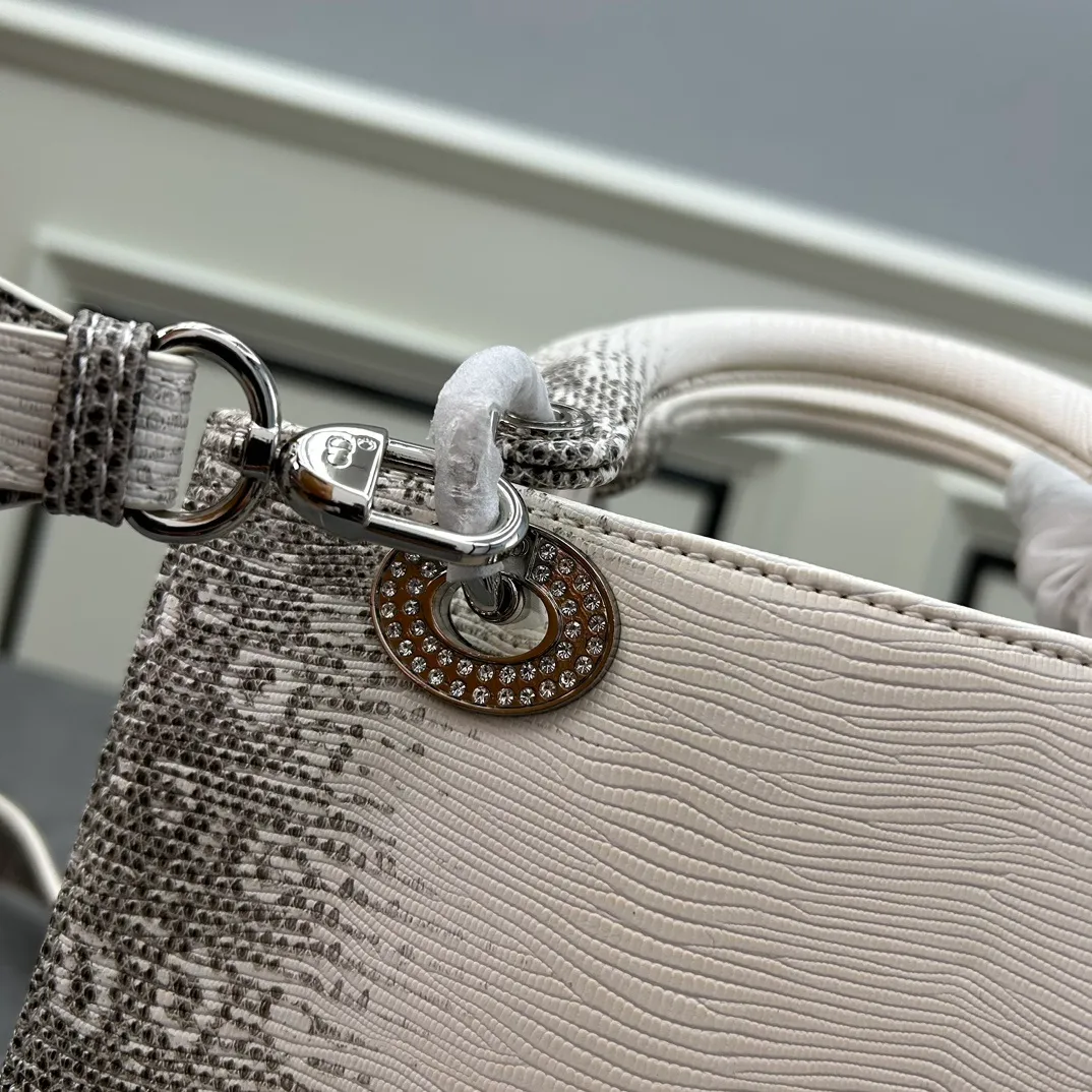All Categories Official Website "Brand Women's Bags" Women's Bags 💙 DIOR 2026 New DIOR Handbags