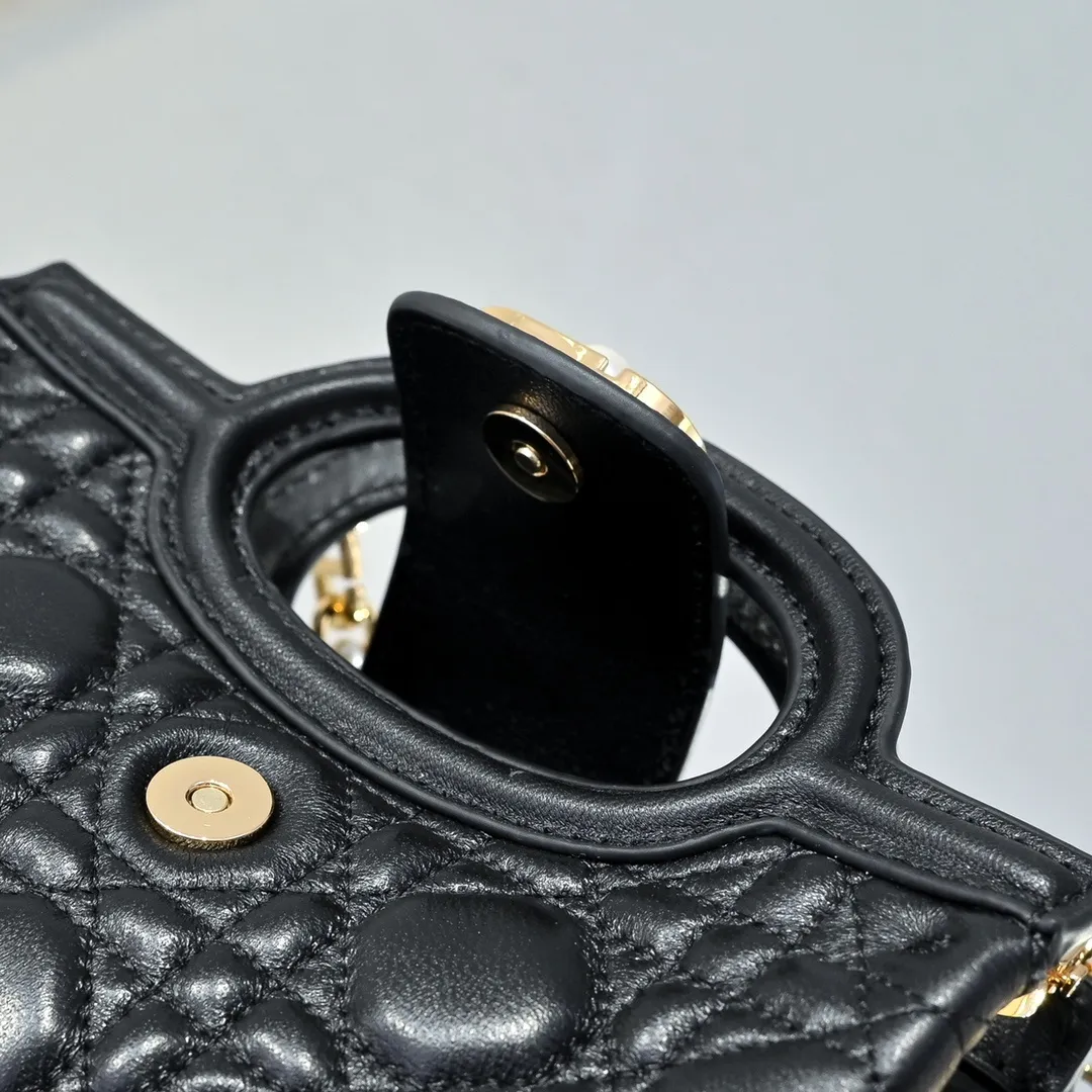 All Categories Official Website "Brand Women's Bags" Women's Bags 💙 DIOR 2025 New DIOR Crossbody Bag
