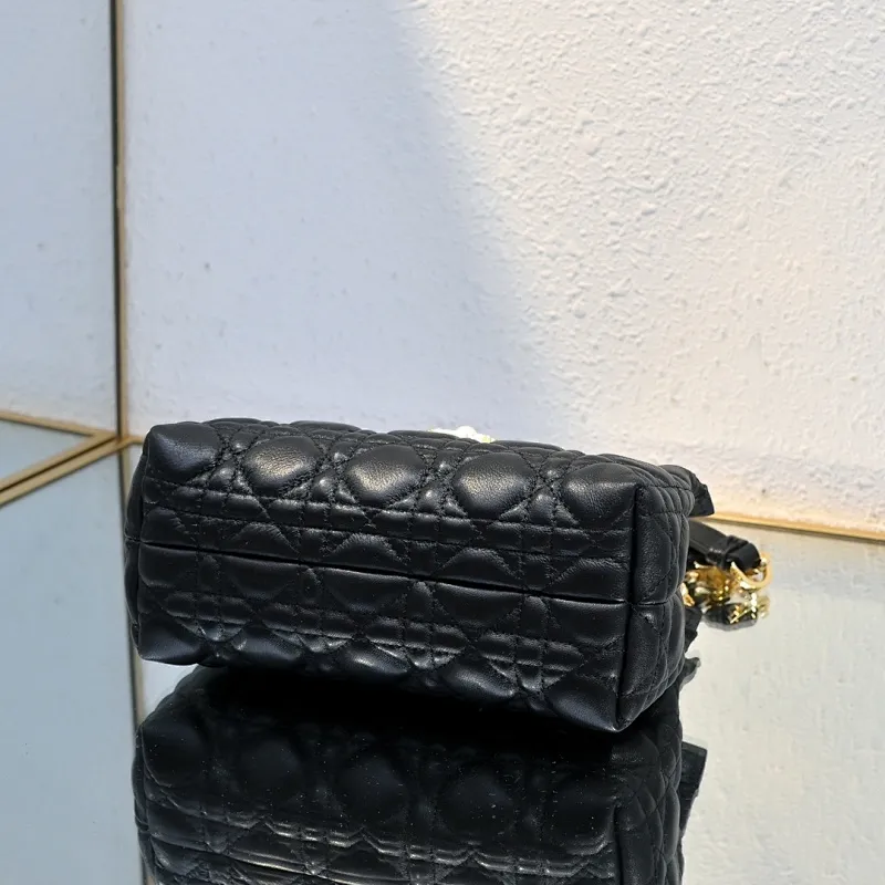 All Categories Official Website "Brand Women's Bags" Women's Bags 💙 DIOR 2025 New DIOR Crossbody Bag