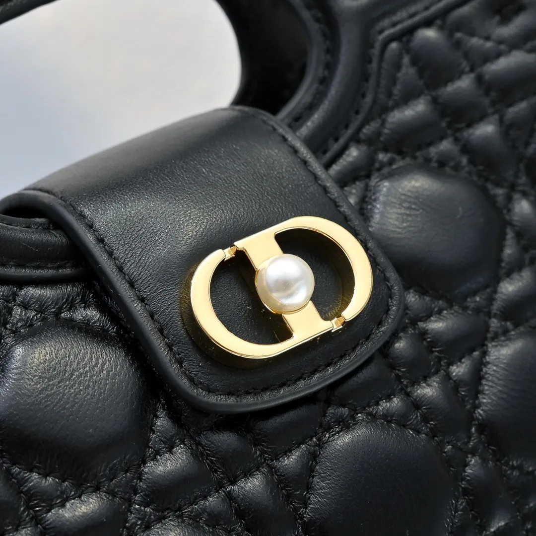 All Categories Official Website "Brand Women's Bags" Women's Bags 💙 DIOR 2025 New DIOR Crossbody Bag