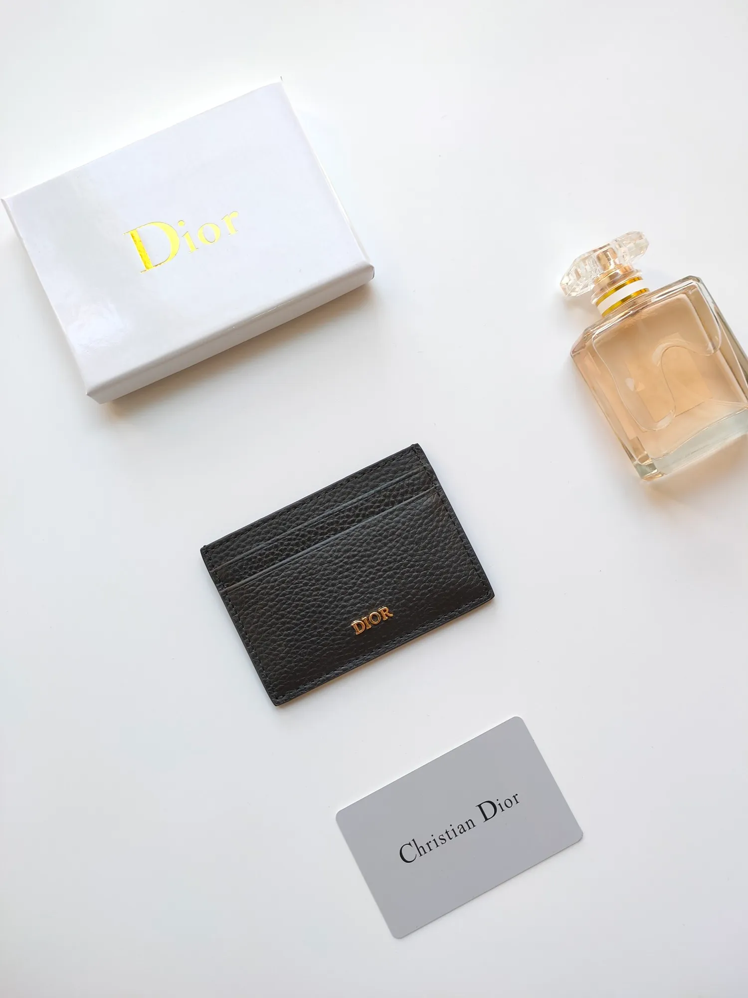 💰90 Dior new products are shipped👉Dior genuine pickup bag🎀Cow leather credit card holder, original one-to-one hardware, copied details😋Style number: C139😎Size: 10.5×7.5cm