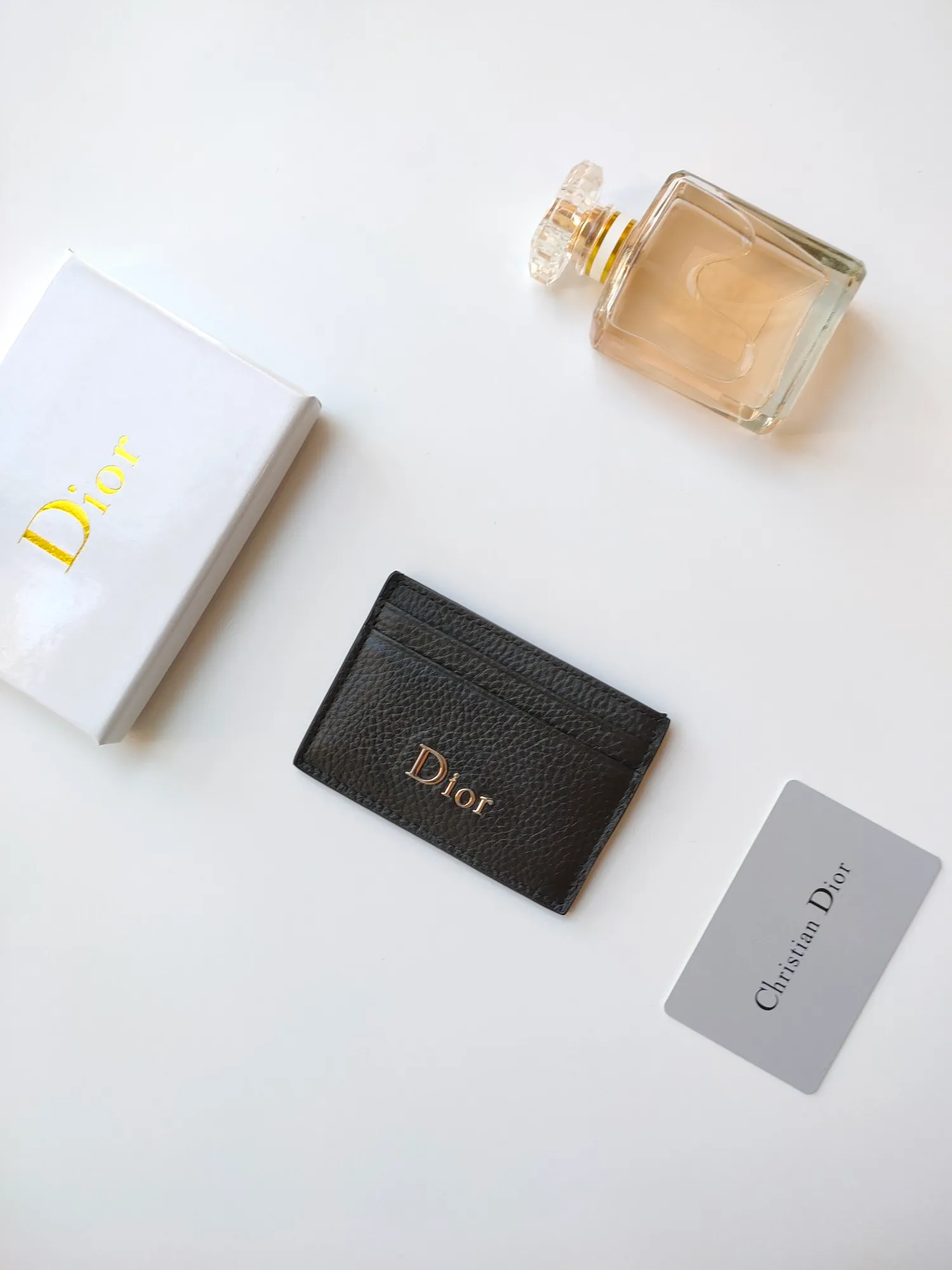 💰90 Dior new products are shipped👉Dior genuine pickup bag🎀Cow leather credit card holder, original one-to-one hardware, copied details😋Style number: C139😎Size: 10.5×7.5cm