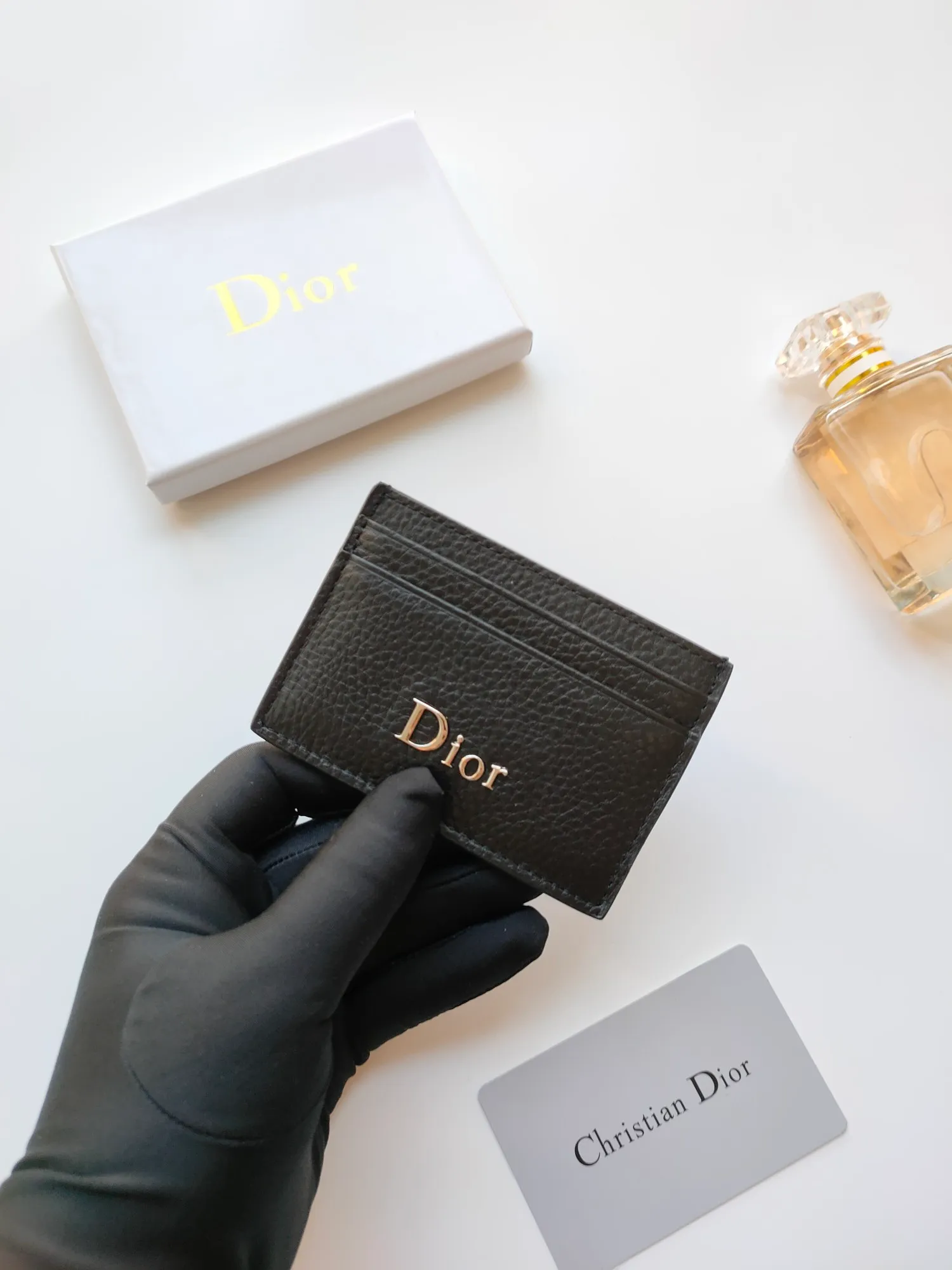💰90 Dior new products are shipped👉Dior genuine pickup bag🎀Cow leather credit card holder, original one-to-one hardware, copied details😋Style number: C139😎Size: 10.5×7.5cm