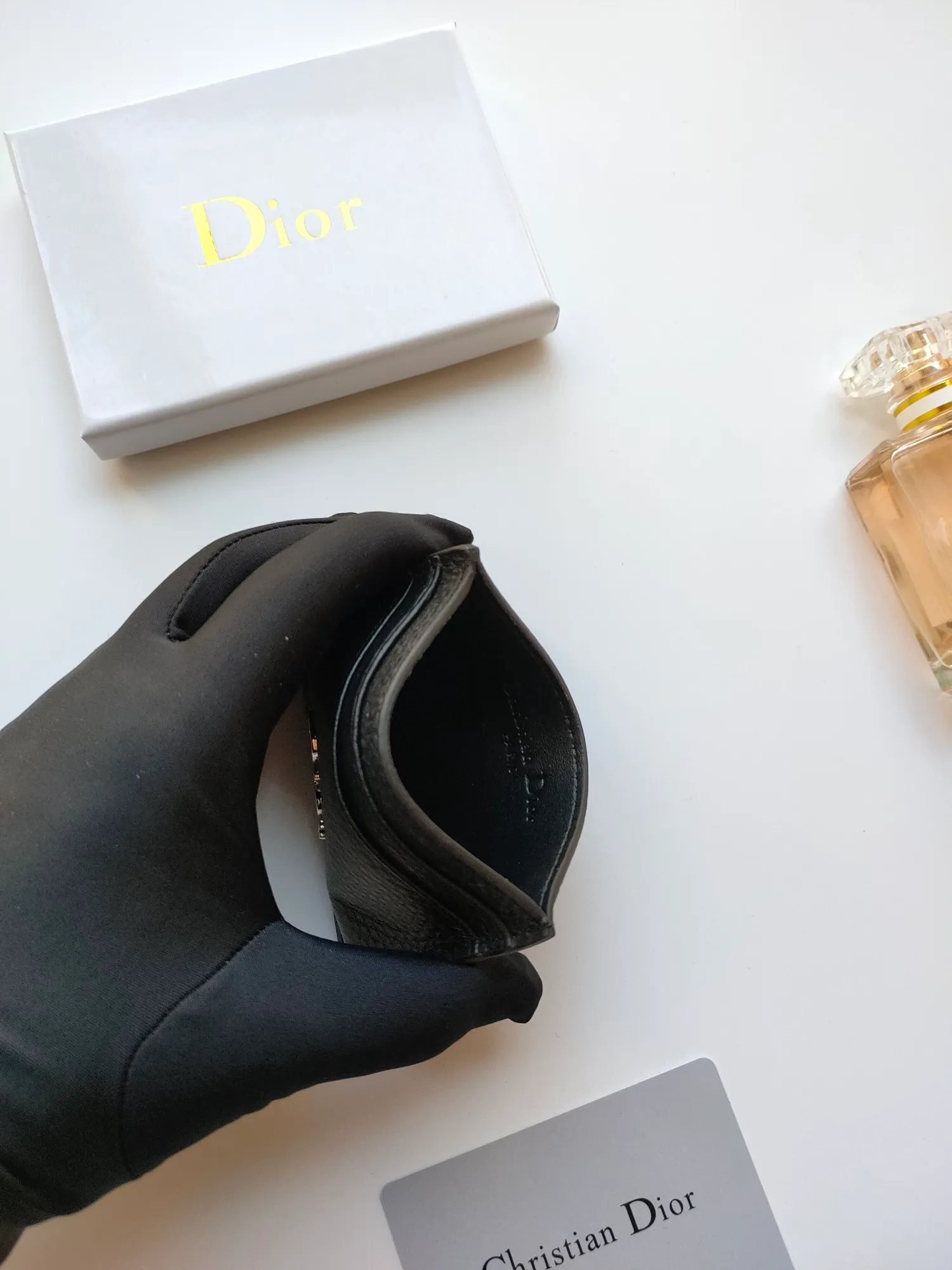 💰90 Dior new products are shipped👉Dior genuine pickup bag🎀Cow leather credit card holder, original one-to-one hardware, copied details😋Style number: C139😎Size: 10.5×7.5cm