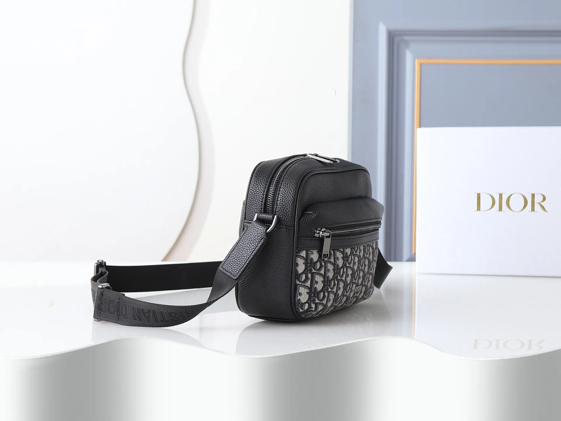 All Categories Official Website "Brand Women's Bags" Women's Bags 💙 DIOR 2026 New DIOR Crossbody Bag