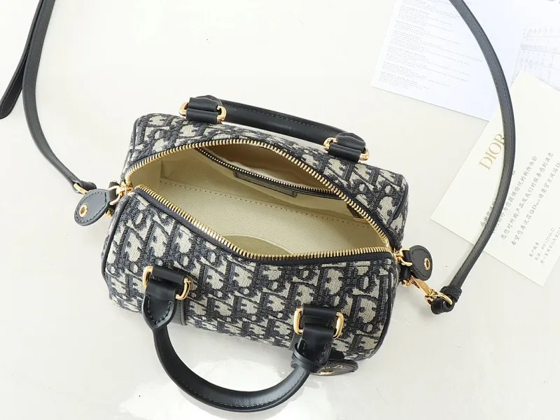 All Categories Official Website "Brand Women's Bags" Women's Bags 💙 DIOR 2025 New DIOR Crossbody Bag