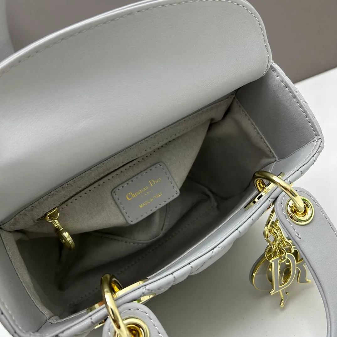 All Categories Official Website "Brand Women's Bags" Women's Bags 💙 DIOR 2026 New DIOR Handbags