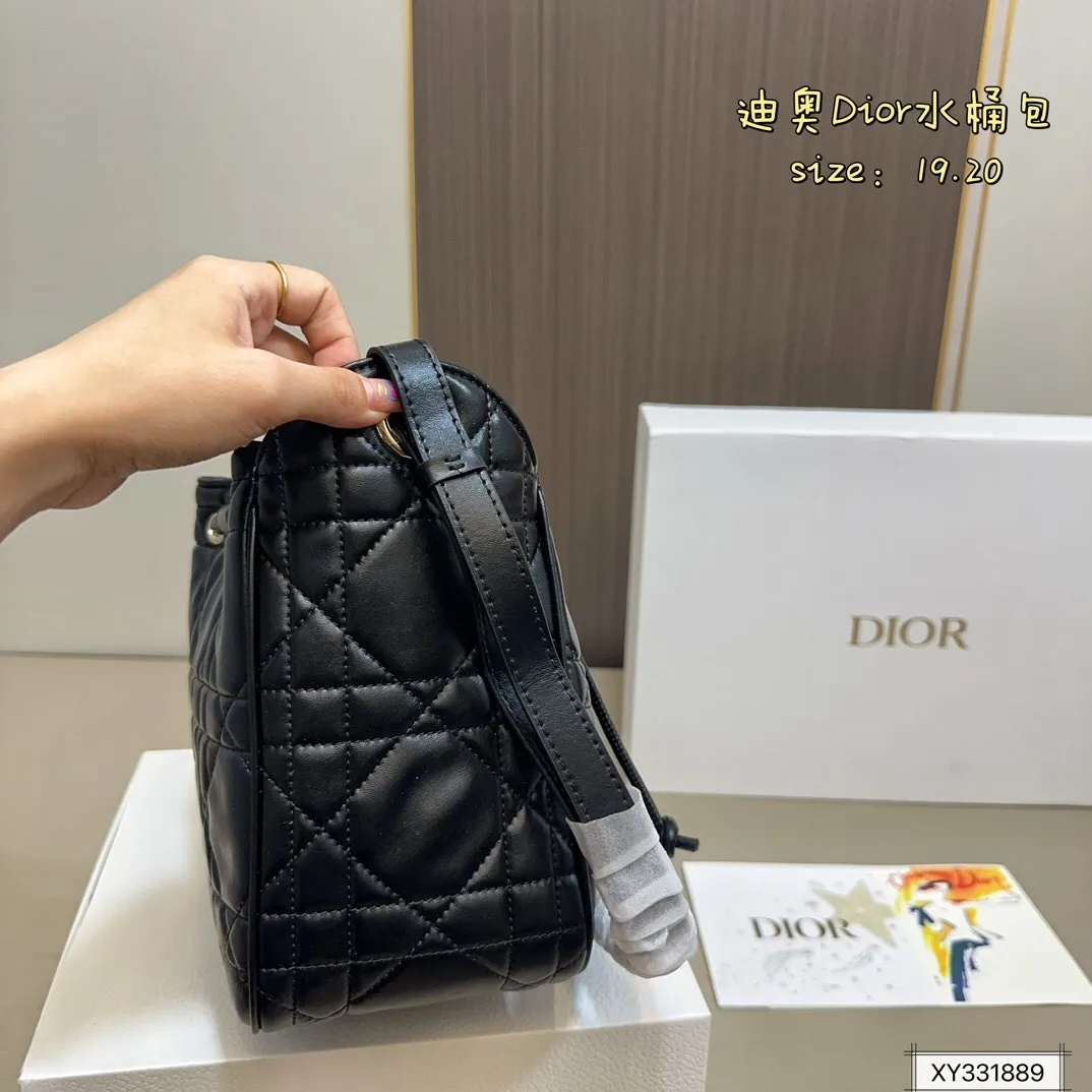 All Categories Official Website "Brand Women's Bags" Women's Bags 💙 DIOR 2025 New Dior Crossbody Bag