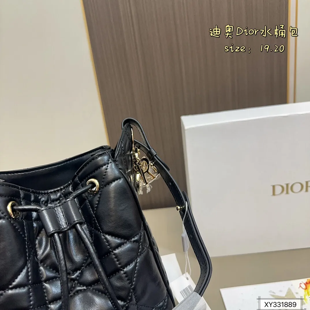 All Categories Official Website "Brand Women's Bags" Women's Bags 💙 DIOR 2025 New Dior Crossbody Bag