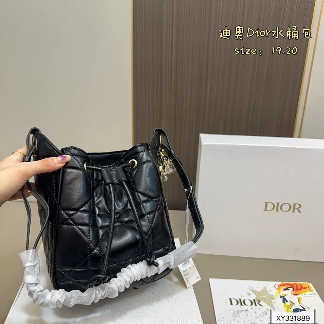 All Categories Official Website "Brand Women's Bags" Women's Bags 💙 DIOR 2025 New Dior Crossbody Bag