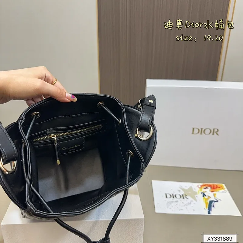 All Categories Official Website "Brand Women's Bags" Women's Bags 💙 DIOR 2025 New Dior Crossbody Bag