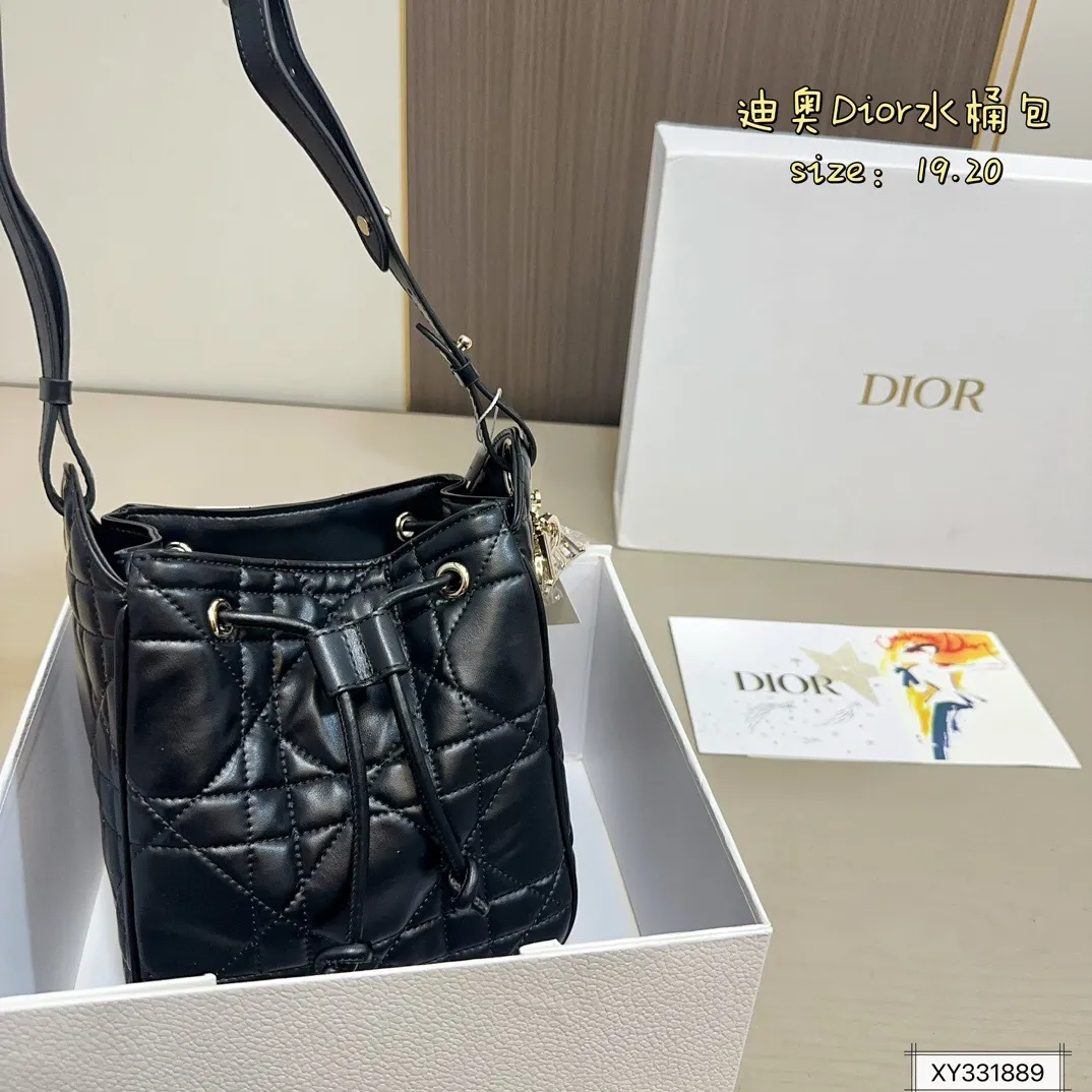 All Categories Official Website "Brand Women's Bags" Women's Bags 💙 DIOR 2025 New Dior Crossbody Bag