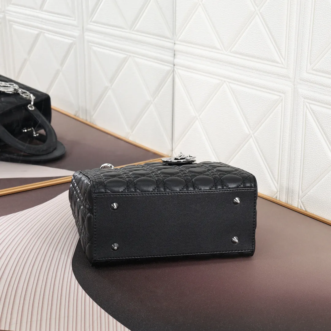 All Categories Official Website "Brand Women's Bags" Women's Bags 💙 DIOR 2026 New DIOR Handbags