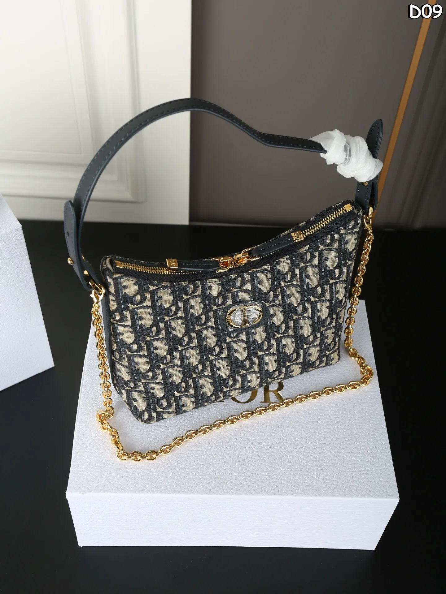 All Categories Official Website "Brand Women's Bags" Women's Bags 💙 DIOR 2025 New Dior Underarm Bag