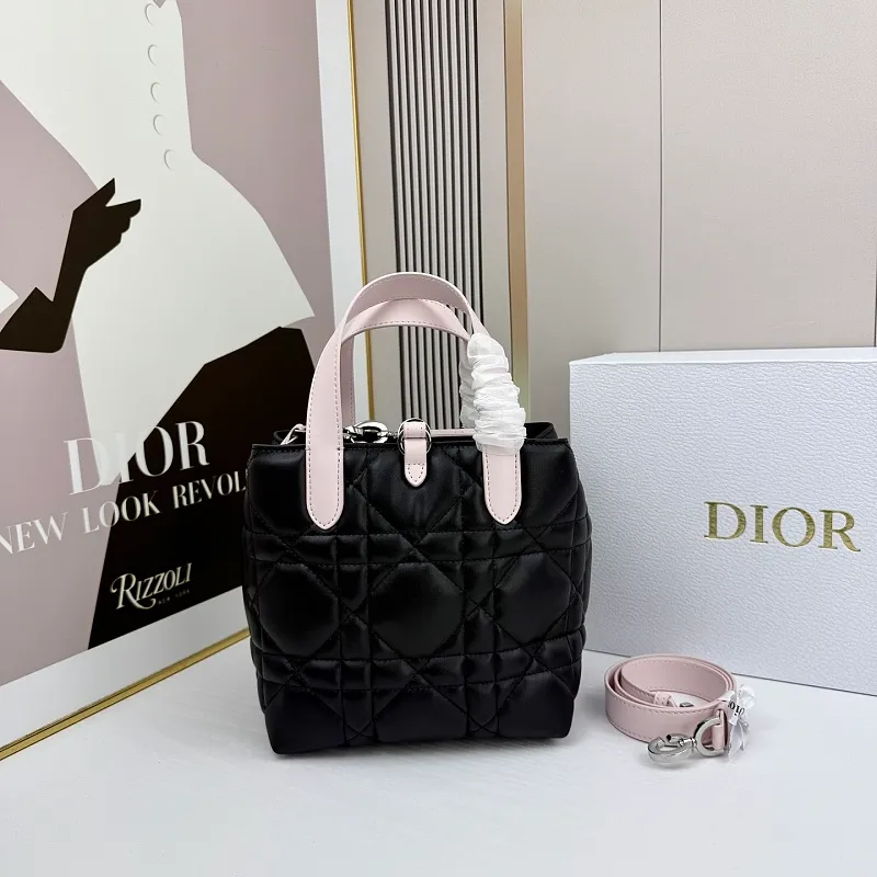 All Categories Official Website "Brand Women's Bags" Women's Bags 💙 DIOR 2026 New DIOR Handbags