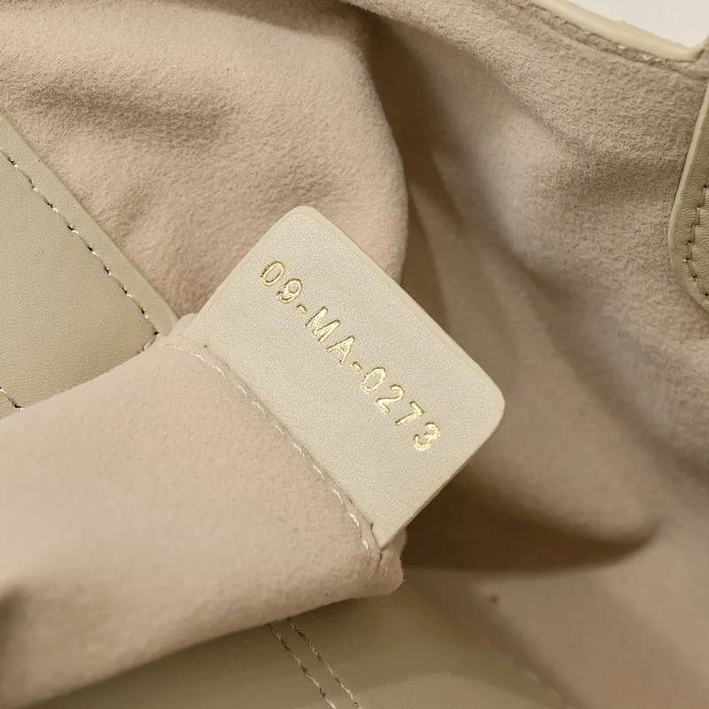All Categories Official Website "Brand Women's Bags" Women's Bags 💙 DIOR 2025 New DIOR Handbags