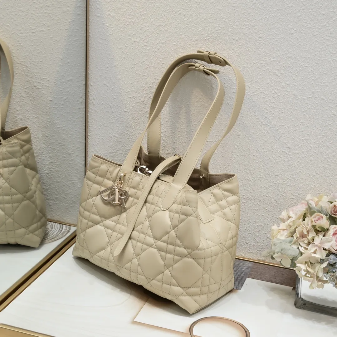 All Categories Official Website "Brand Women's Bags" Women's Bags 💙 DIOR 2025 New DIOR Handbags