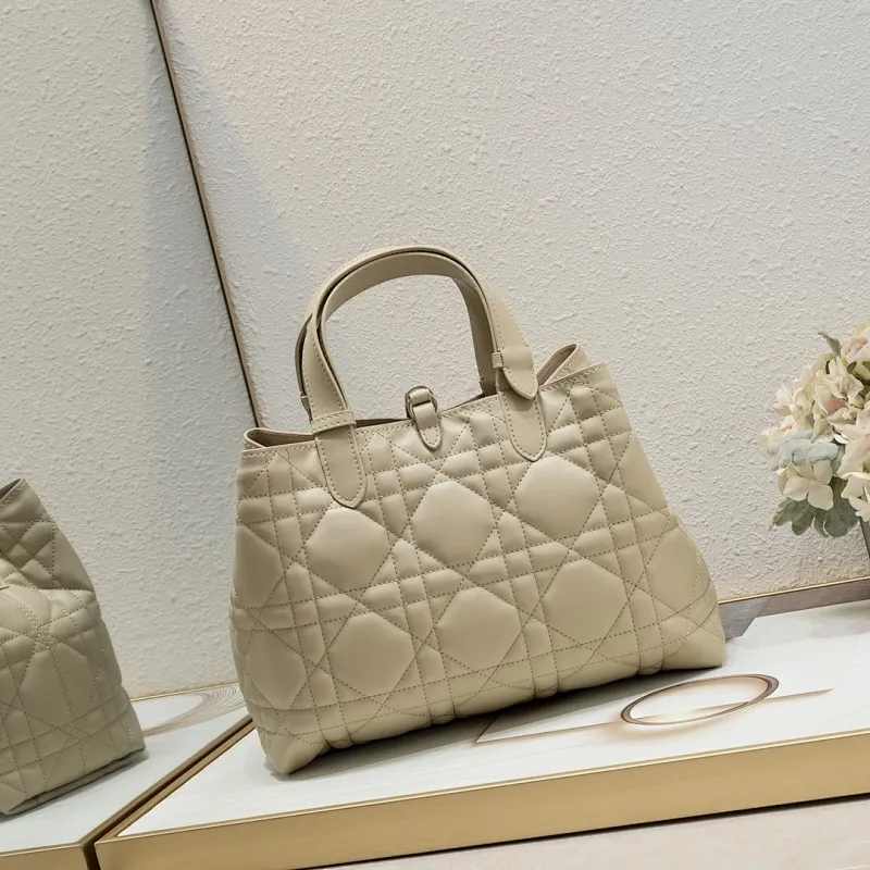 All Categories Official Website "Brand Women's Bags" Women's Bags 💙 DIOR 2025 New DIOR Handbags