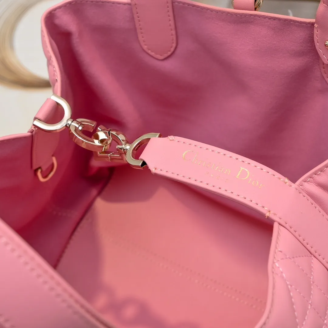 All Categories Official Website "Brand Women's Bags" Women's Bags 💙 DIOR 2025 New DIOR Handbags