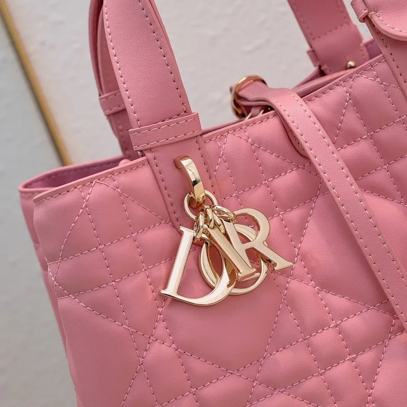 All Categories Official Website "Brand Women's Bags" Women's Bags 💙 DIOR 2025 New DIOR Handbags