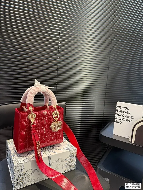 All Categories Official Website "Brand Women's Bags" Women's Bags 💙 DIOR 2025 New DIOR Crossbody Bag