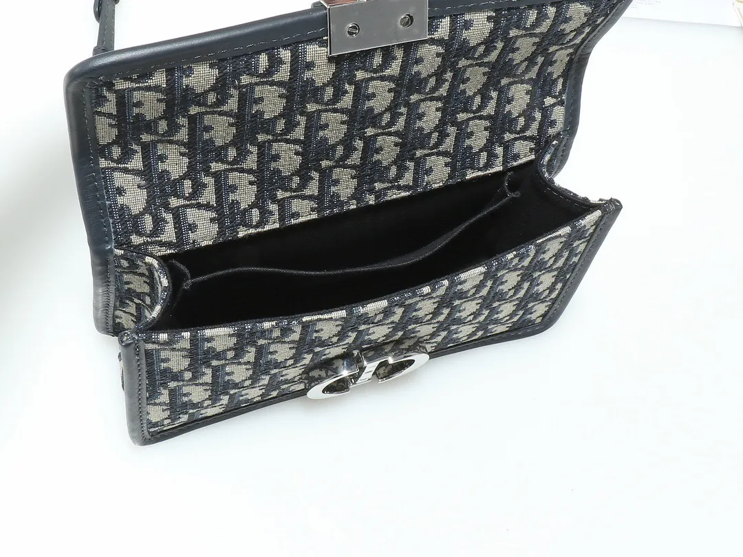 All Categories Official Website "Brand Women's Bags" Women's Bags 💙 DIOR 2025 New DIOR Crossbody Bag