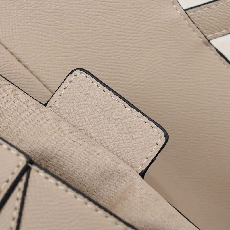 All Categories Official Website "Brand Women's Bags" Women's Bags 💙 DIOR 2025 New DIOR Crossbody Bag
