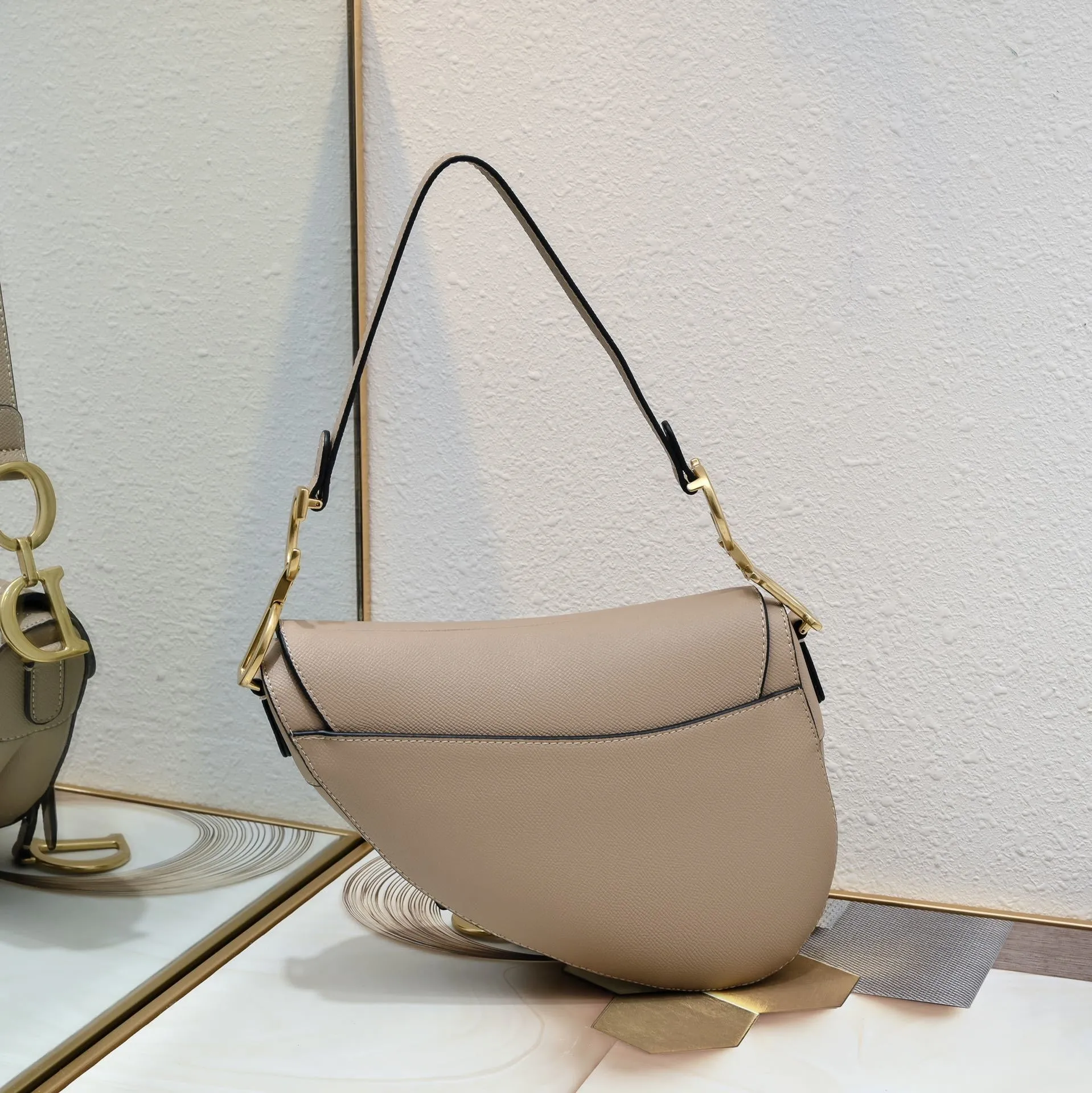 All Categories Official Website "Brand Women's Bags" Women's Bags 💙 DIOR 2025 New DIOR Crossbody Bag