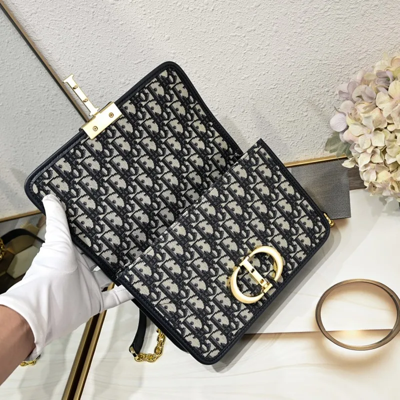 All Categories Official Website "Brand Women's Bags" Women's Bags 💙 DIOR 2025 New DIOR Crossbody Bag