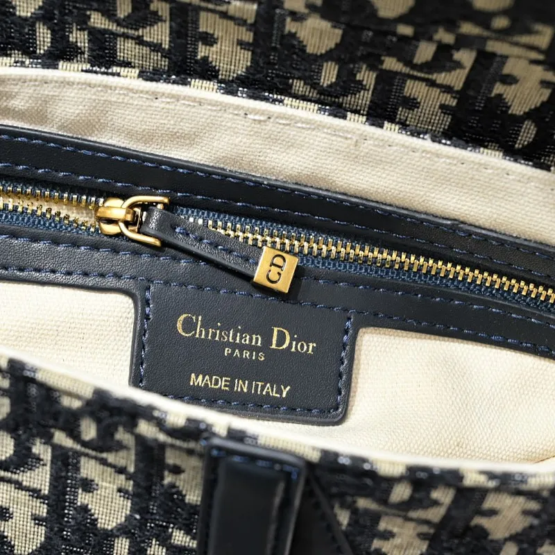 All Categories Official Website "Brand Women's Bags" Women's Bags 💙 DIOR 2025 New DIOR Crossbody Bag