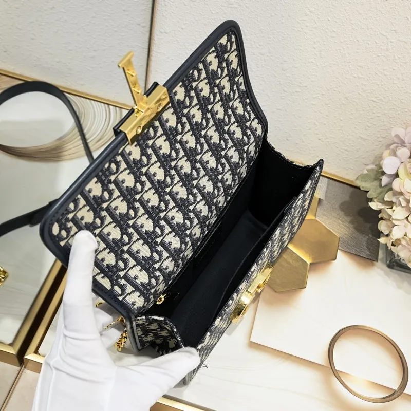 All Categories Official Website "Brand Women's Bags" Women's Bags 💙 DIOR 2025 New DIOR Crossbody Bag