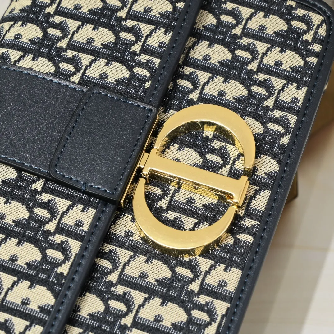 All Categories Official Website "Brand Women's Bags" Women's Bags 💙 DIOR 2025 New DIOR Crossbody Bag