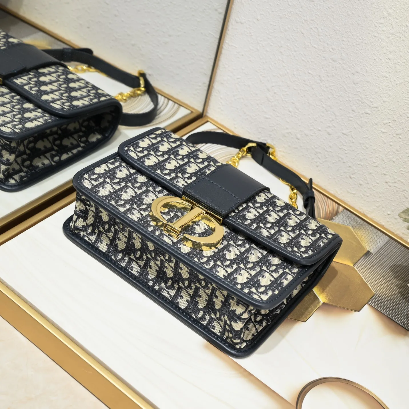 All Categories Official Website "Brand Women's Bags" Women's Bags 💙 DIOR 2025 New DIOR Crossbody Bag