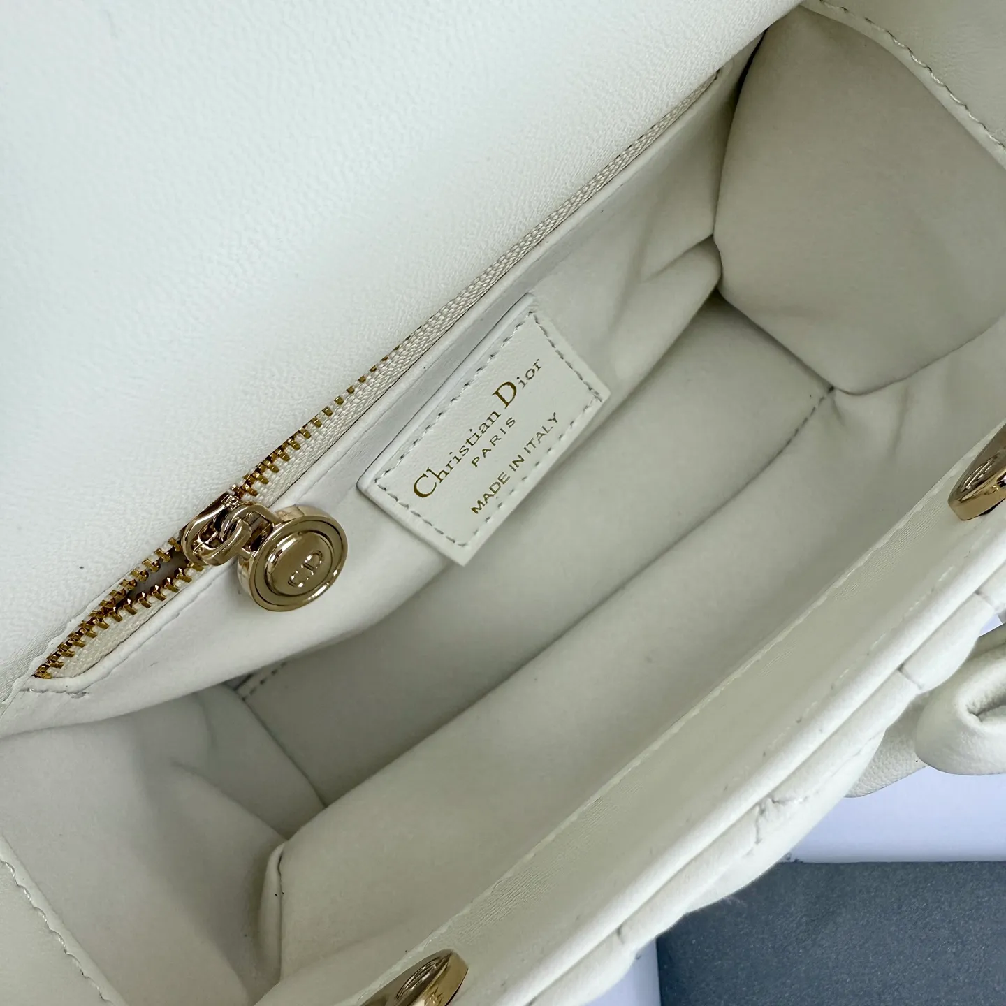 All Categories Official Website "Brand Women's Bags" Women's Bags 💙 DIOR 2026 New DIOR Crossbody Bag