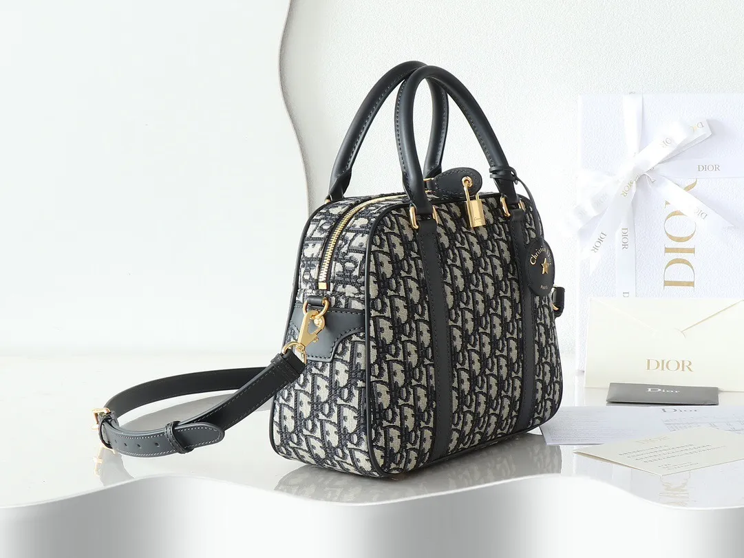 All Categories Official Website "Brand Women's Bags" Women's Bags 💙 DIOR 2025 New DIOR Crossbody Bag