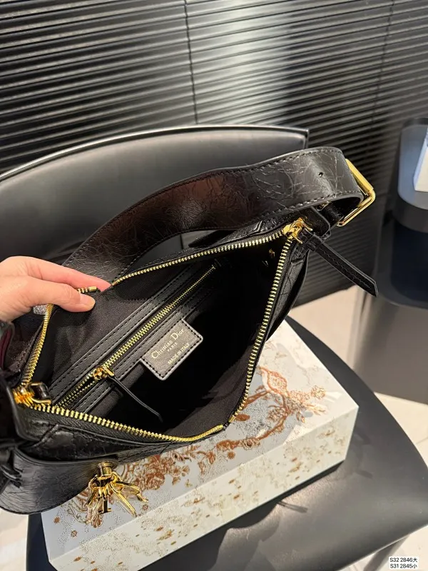 All Categories Official Website "Brand Women's Bags" Women's Bags 💙 DIOR 2025 New DIOR Crossbody Bag