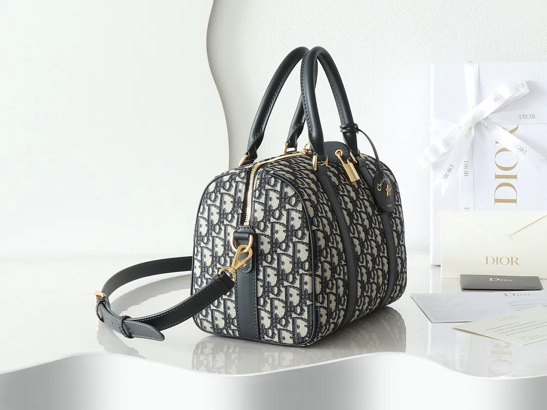 All Categories Official Website "Brand Women's Bags" Women's Bags 💙 DIOR 2025 New DIOR Crossbody Bag