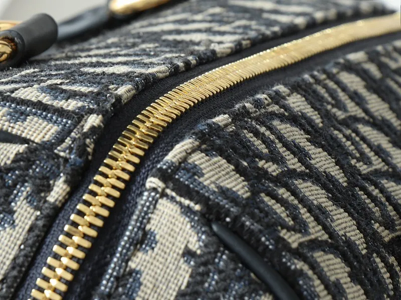 All Categories Official Website "Brand Women's Bags" Women's Bags 💙 DIOR 2025 New DIOR Crossbody Bag