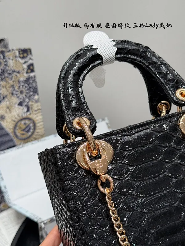 All Categories Official Website "Brand Women's Bags" Women's Bags 💙 DIOR 2025 New DIOR Crossbody Bag